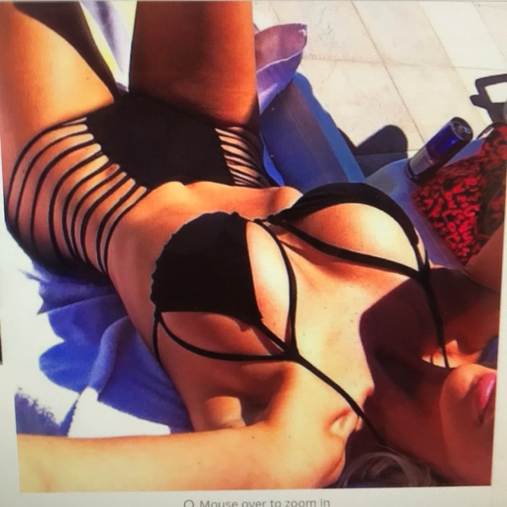 Black bikini